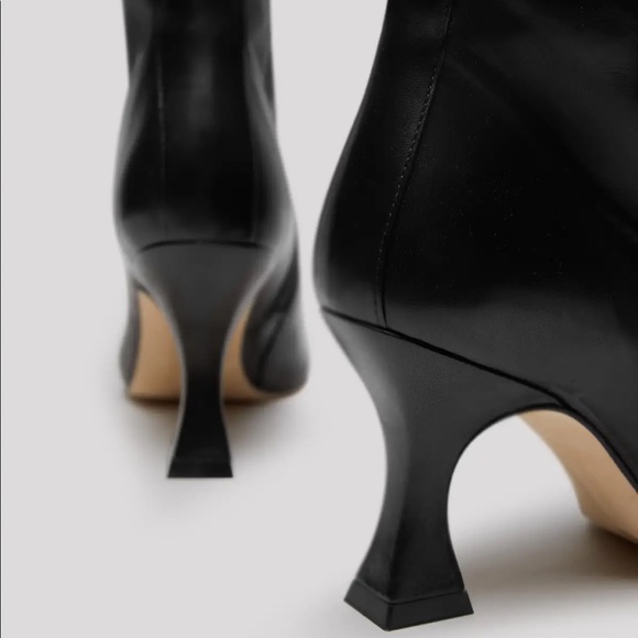 Sold - Picture 3 of 8